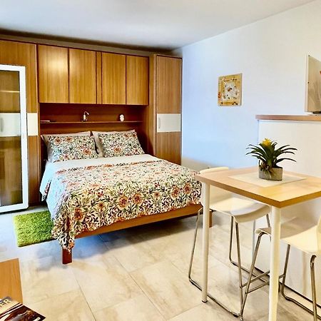 Apartments By The Sea Medveja, Opatija - 7720 ลอฟราน ภายนอก รูปภาพ