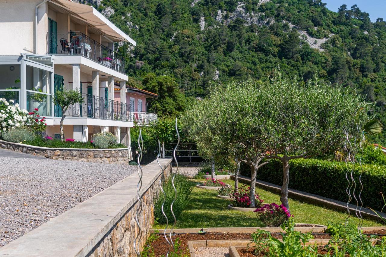 Apartments By The Sea Medveja, Opatija - 7720 ลอฟราน ภายนอก รูปภาพ