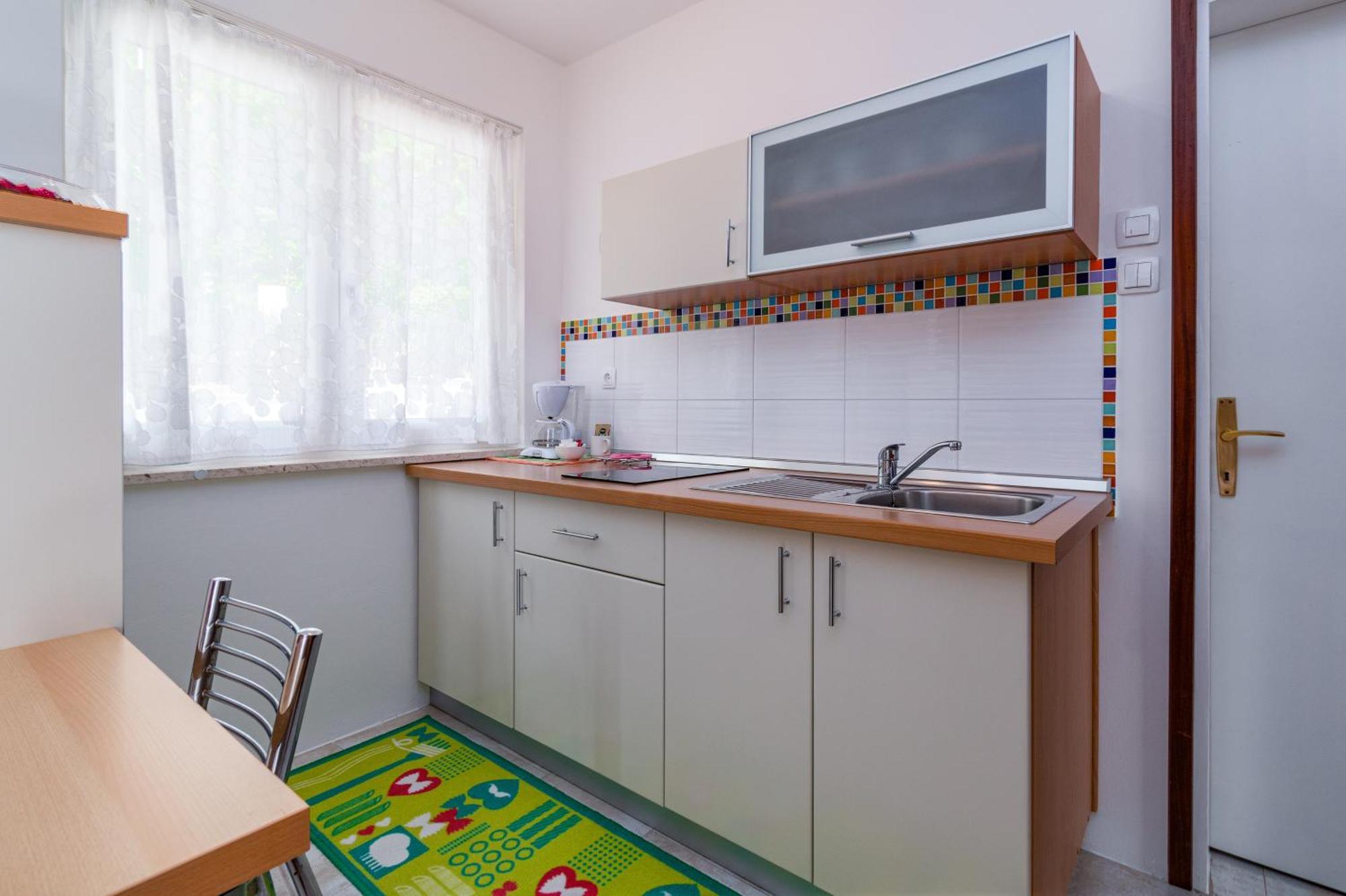 Apartments By The Sea Medveja, Opatija - 7720 ลอฟราน ภายนอก รูปภาพ