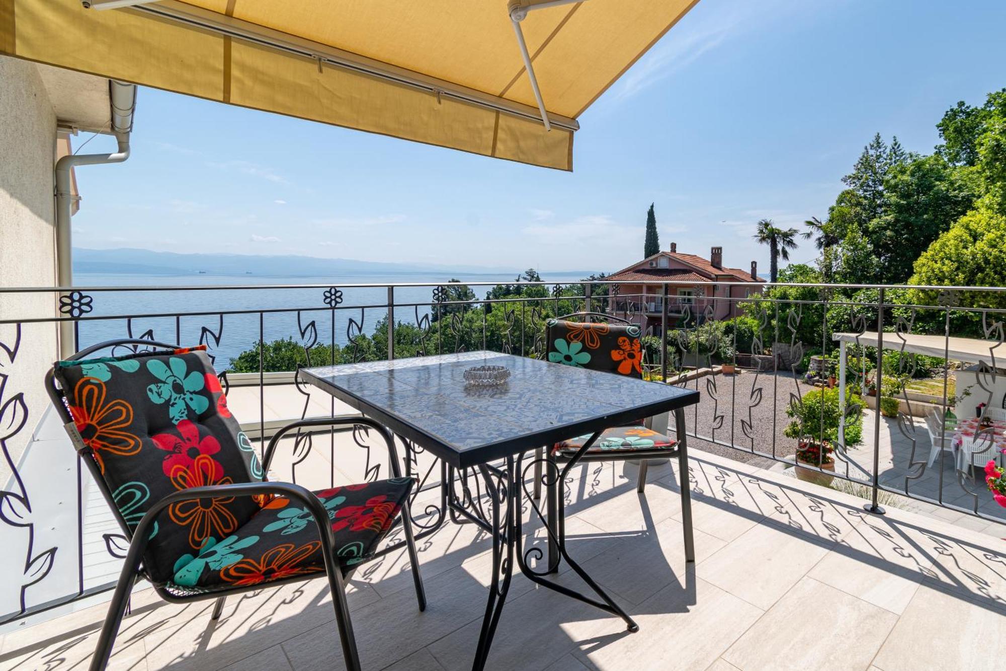 Apartments By The Sea Medveja, Opatija - 7720 ลอฟราน ภายนอก รูปภาพ