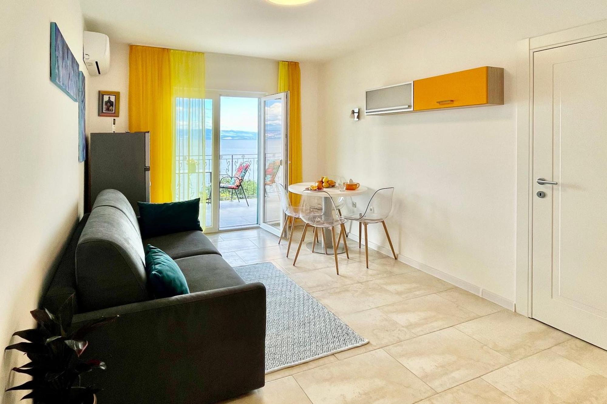 Apartments By The Sea Medveja, Opatija - 7720 ลอฟราน ภายนอก รูปภาพ