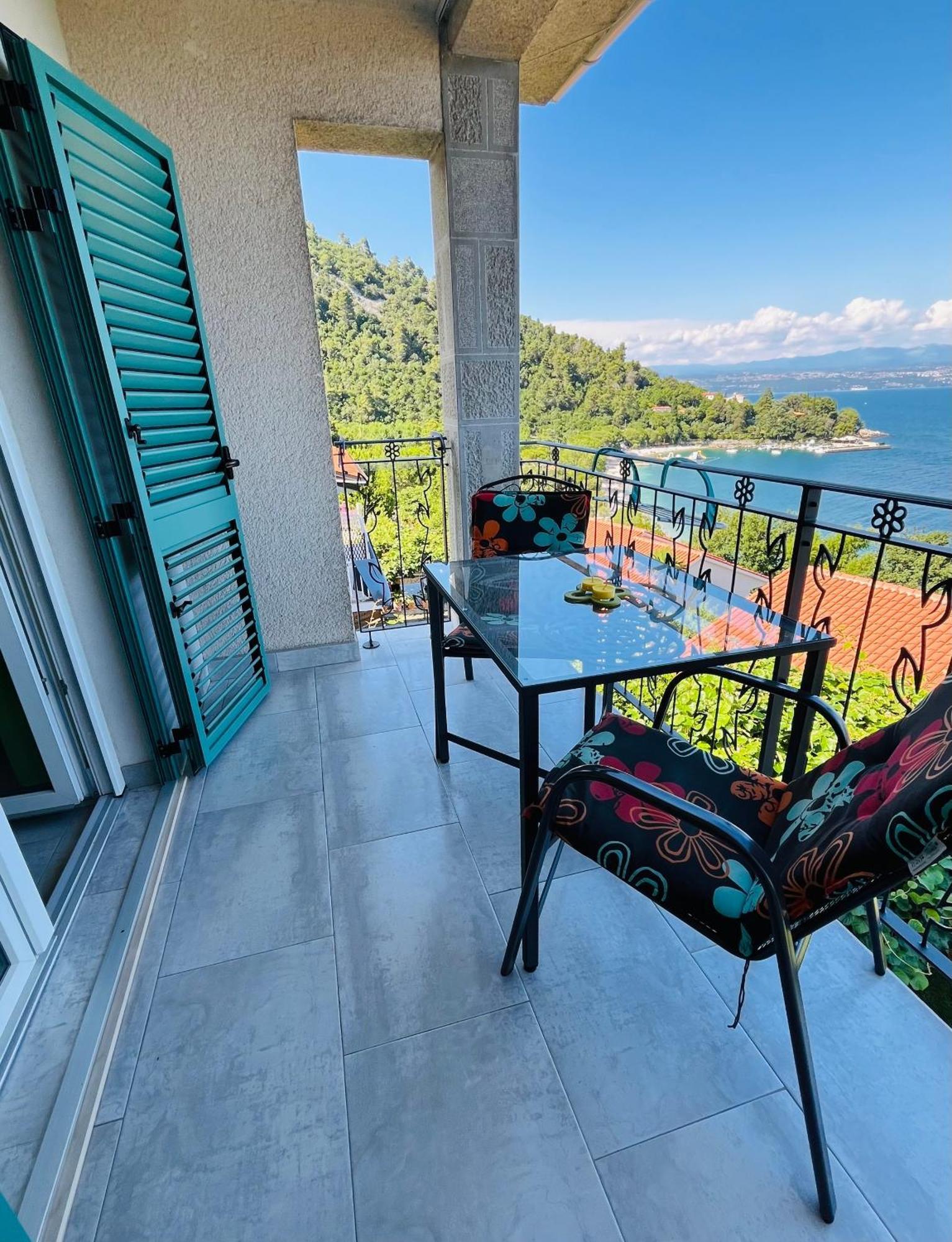 Apartments By The Sea Medveja, Opatija - 7720 ลอฟราน ภายนอก รูปภาพ